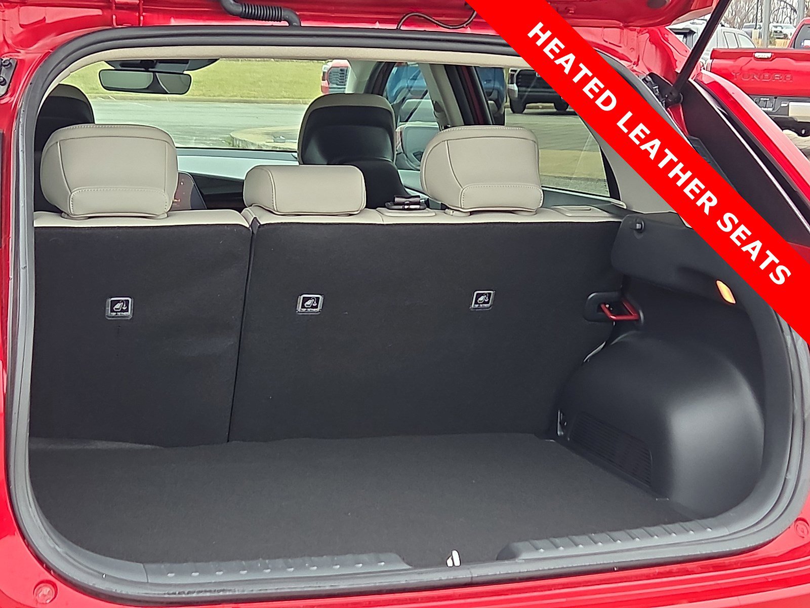 Used 2025 Kia Niro EX image 9