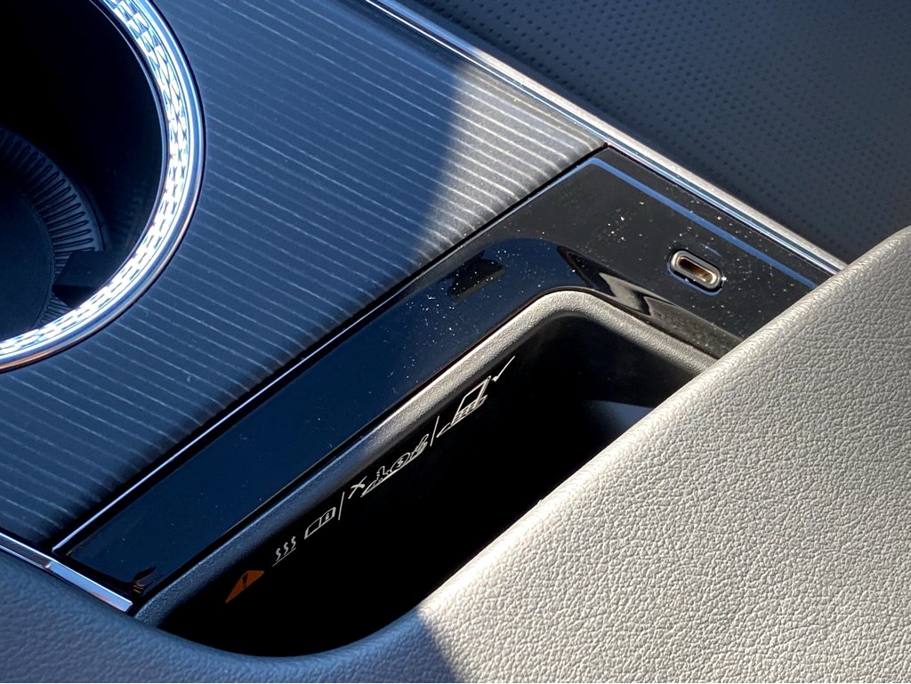 New 2024 Cadillac Lyriq Luxury image 16