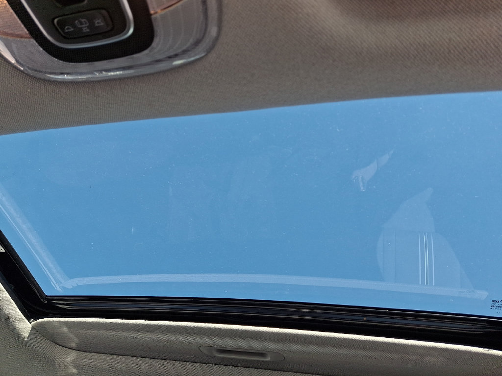 Used 2025 Hyundai Elantra SEL FWD image 14