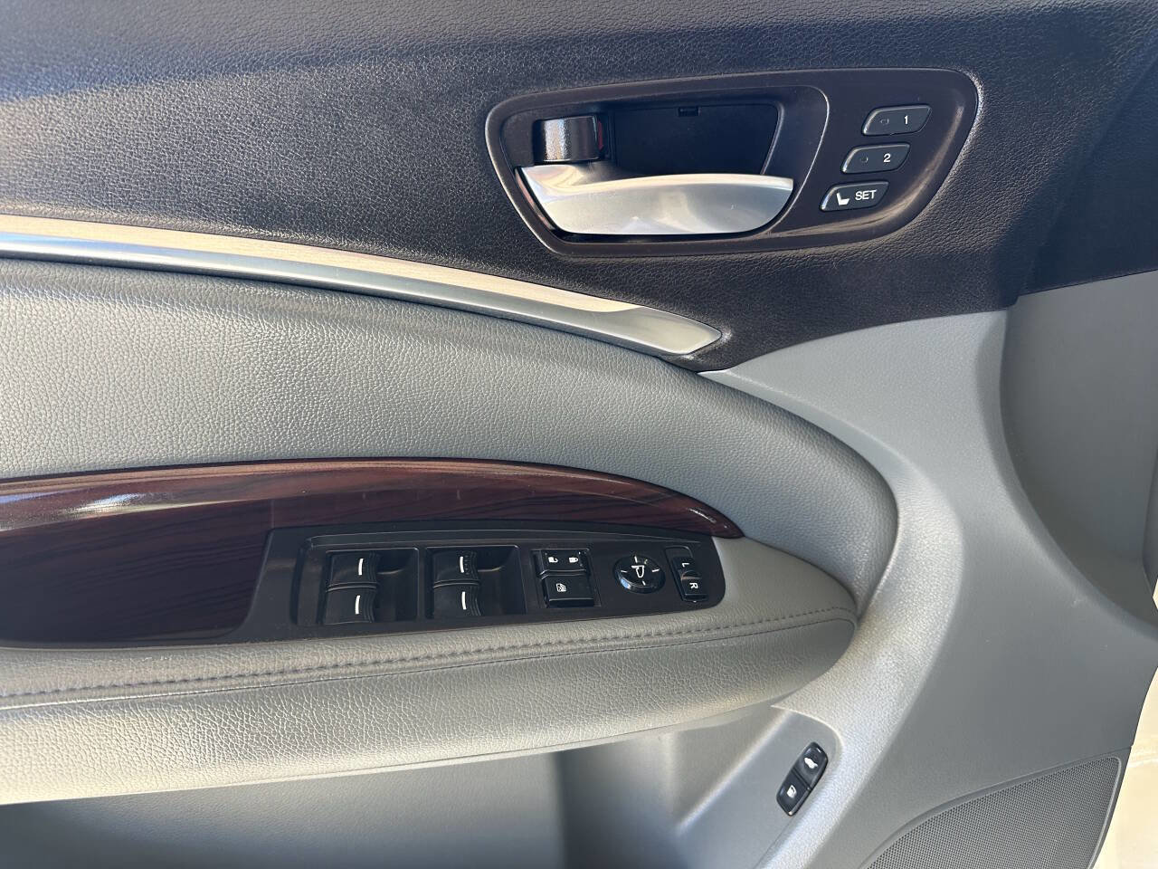 Used 2016 Acura MDX FWD w/ Technology Package image 27