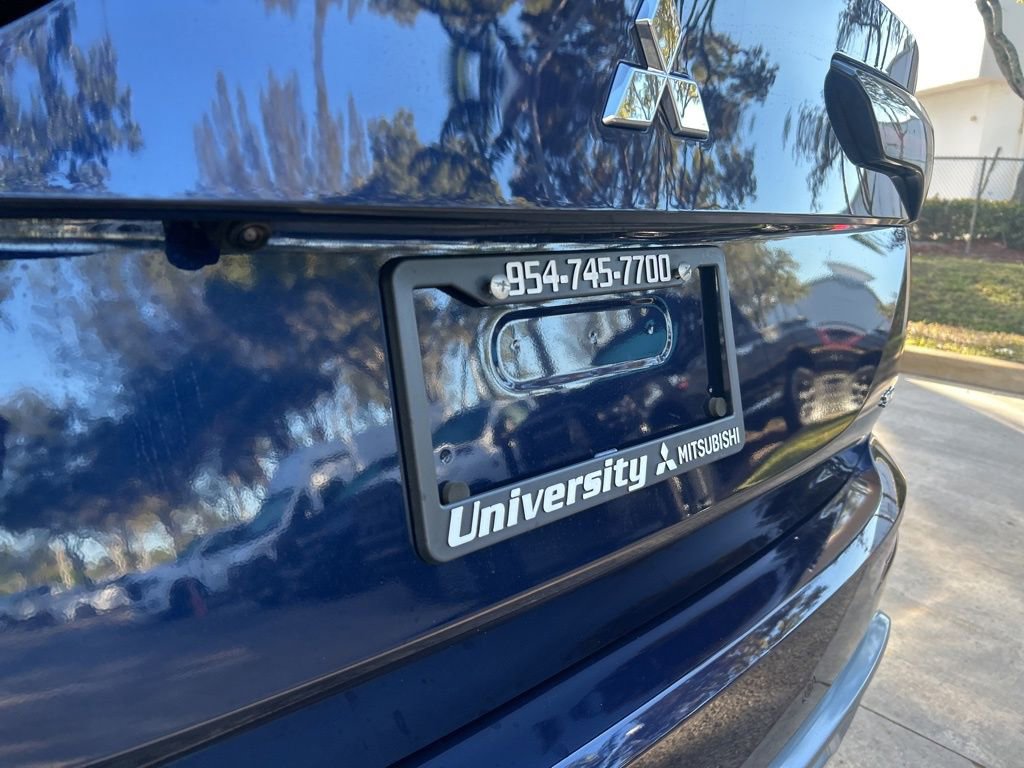 New 2026 Mitsubishi Outlander SE image 18