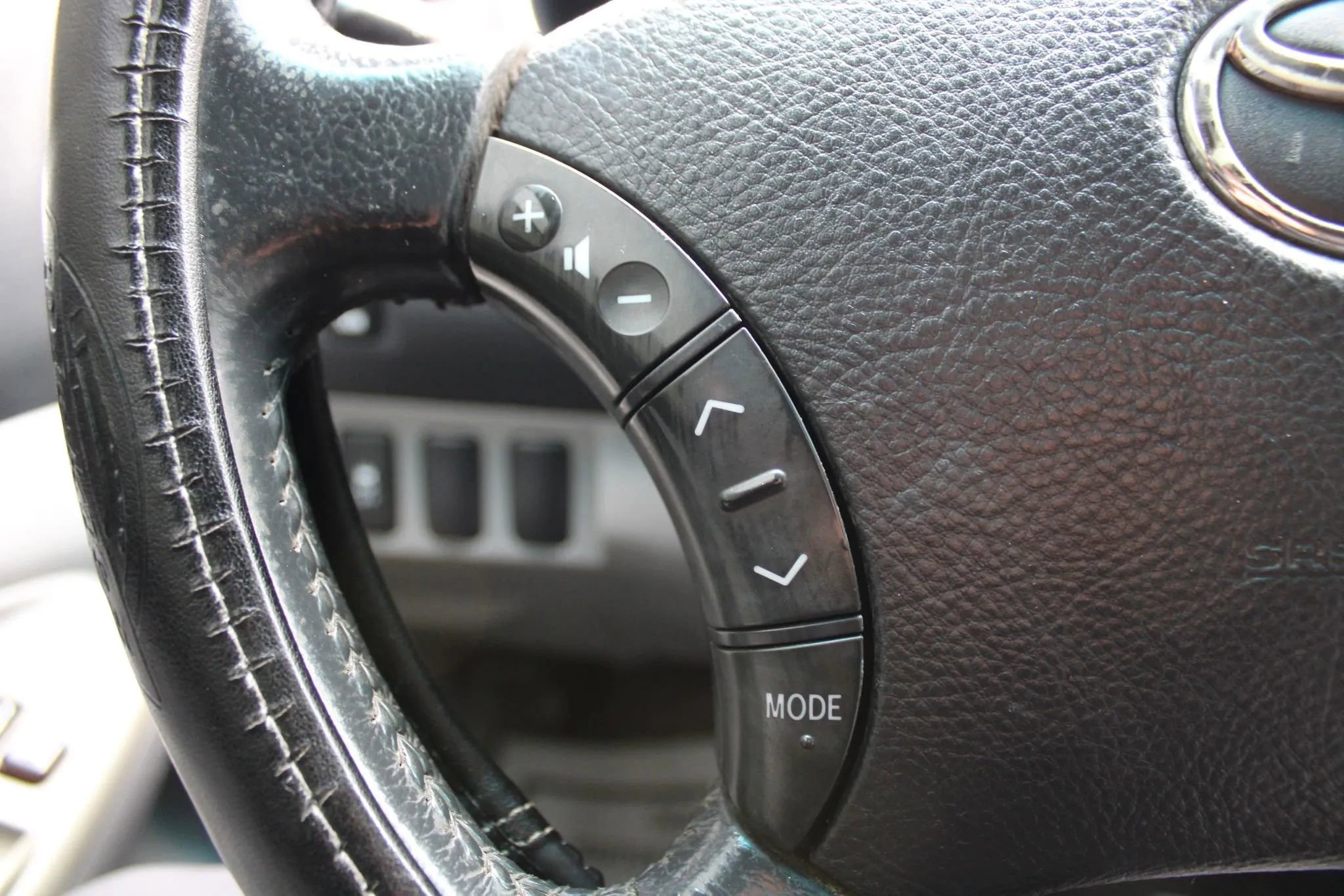 Used 2011 Toyota Tacoma PreRunner w/ TRD Sport Pkg w/JBL Audio RWD image 9