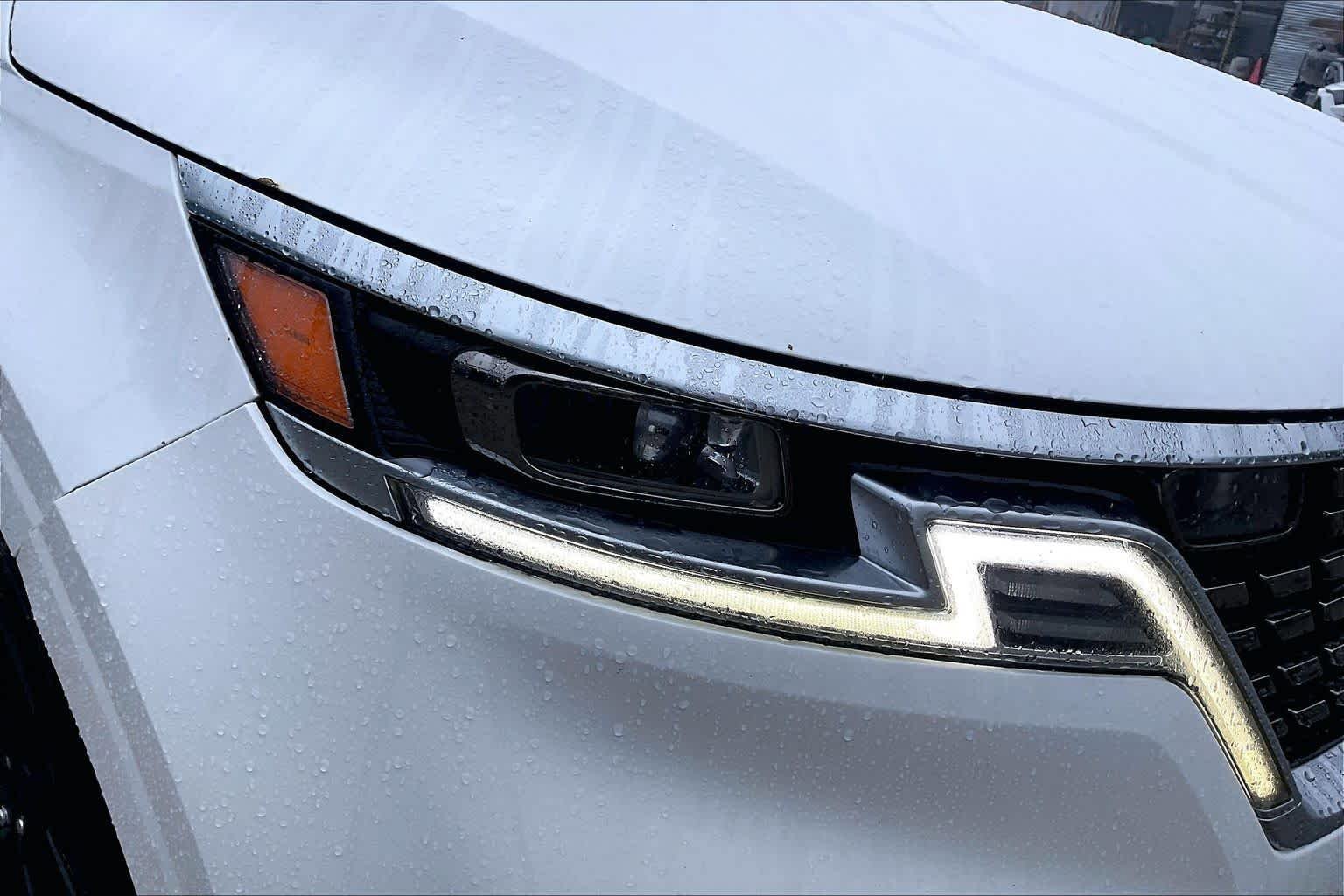 Used 2022 Kia Carnival SX Prestige FWD image 28