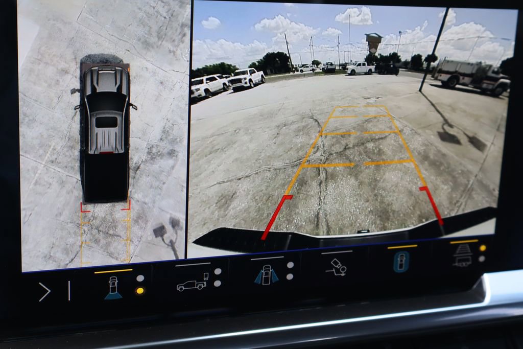 Certified 2024 Chevrolet Silverado 2500 High Country w/ Technology Package image 17