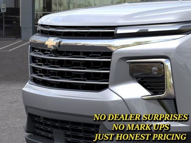 New 2025 Chevrolet Traverse LT w/ Enhanced Driving Package FWD image 13