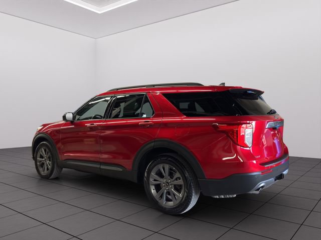 Used 2023 Ford Explorer XLT w/ Equipment Group 202A image 4