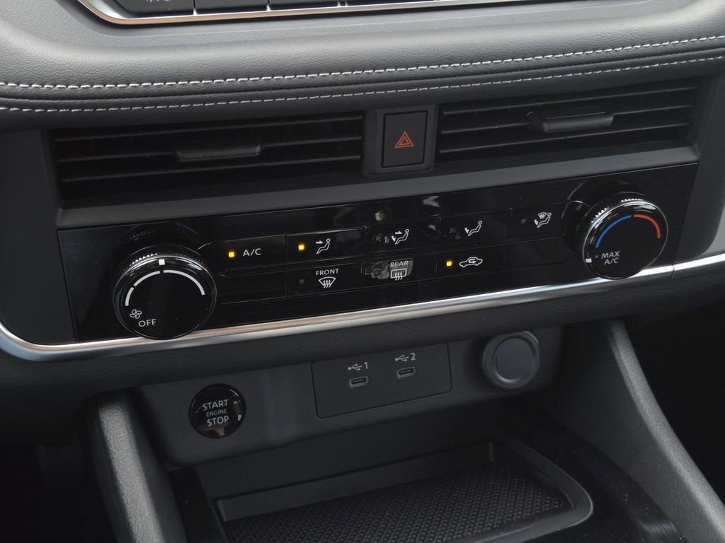 New 2026 Nissan Rogue S image 21