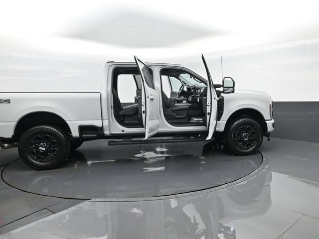 New 2026 Ford F350 Lariat w/ Black Appearance Package AWD/4WD image 31