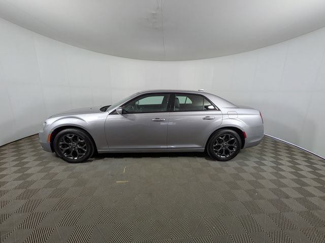 Used 2017 Chrysler 300 S AWD/4WD image 24