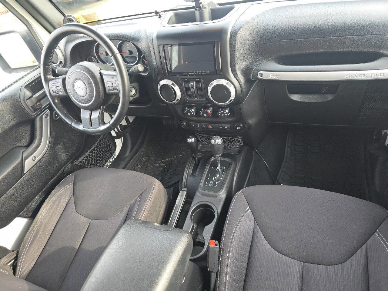 Used 2014 Jeep Wrangler Unlimited Sahara w/ Connectivity Group image 11