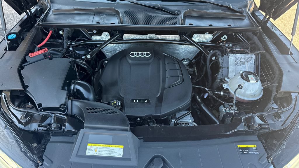 Used 2018 Audi Q5 2.0T Premium Plus w/ Premium Plus Package AWD/4WD image 14