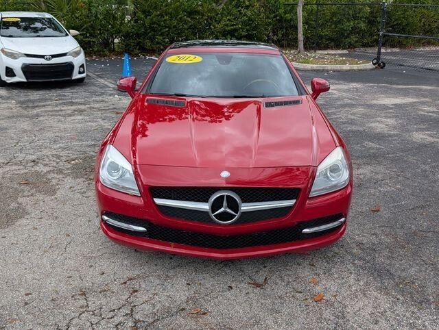 Used 2012 Mercedes-Benz SLK 350 image 2