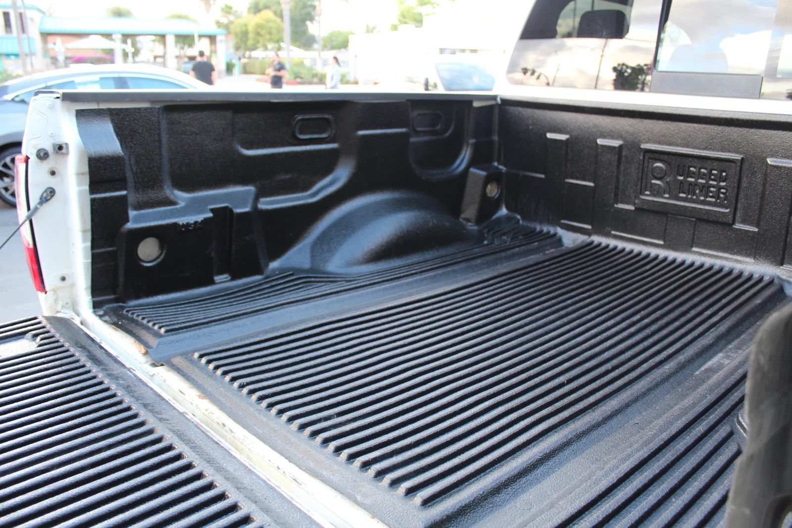 Used 2023 Nissan Titan SV RWD image 29