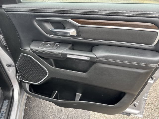 Used 2022 RAM 1500 Laramie AWD/4WD image 15