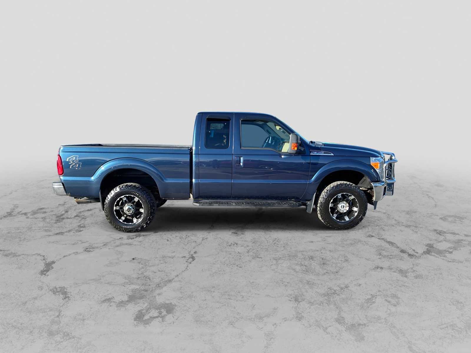 Used 2015 Ford F350 Lariat AWD/4WD image 9
