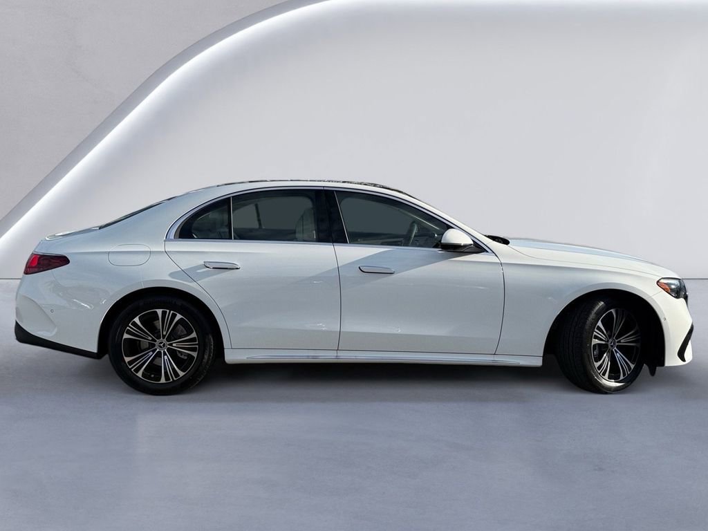 New 2026 Mercedes-Benz E 350 4MATIC Sedan image 3