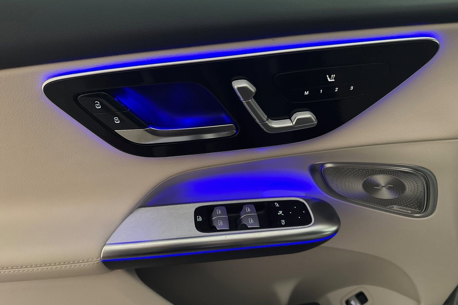 New 2026 Mercedes-Benz GLC 300 image 12