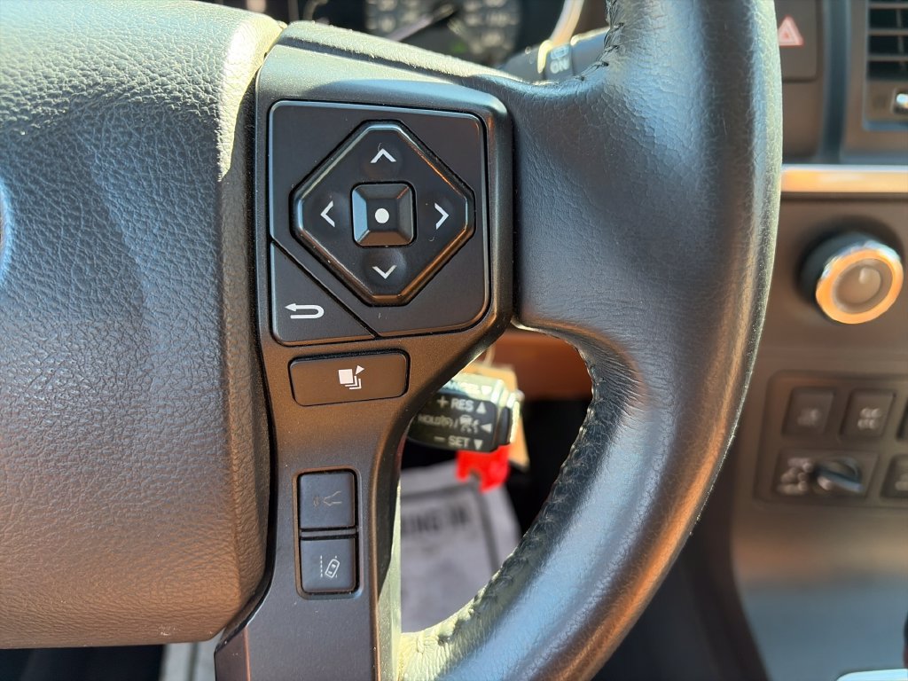 Used 2018 Toyota Sequoia Platinum AWD/4WD image 16