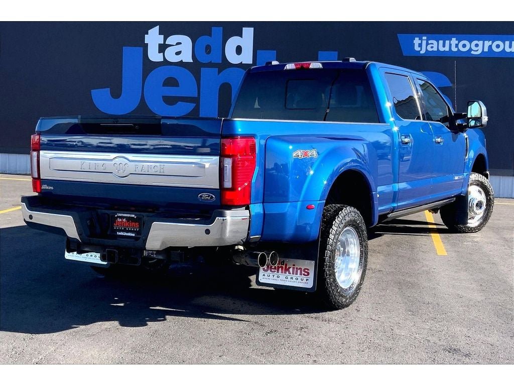 Used 2022 Ford F350 King Ranch w/ King Ranch Ultimate Package AWD/4WD image 15