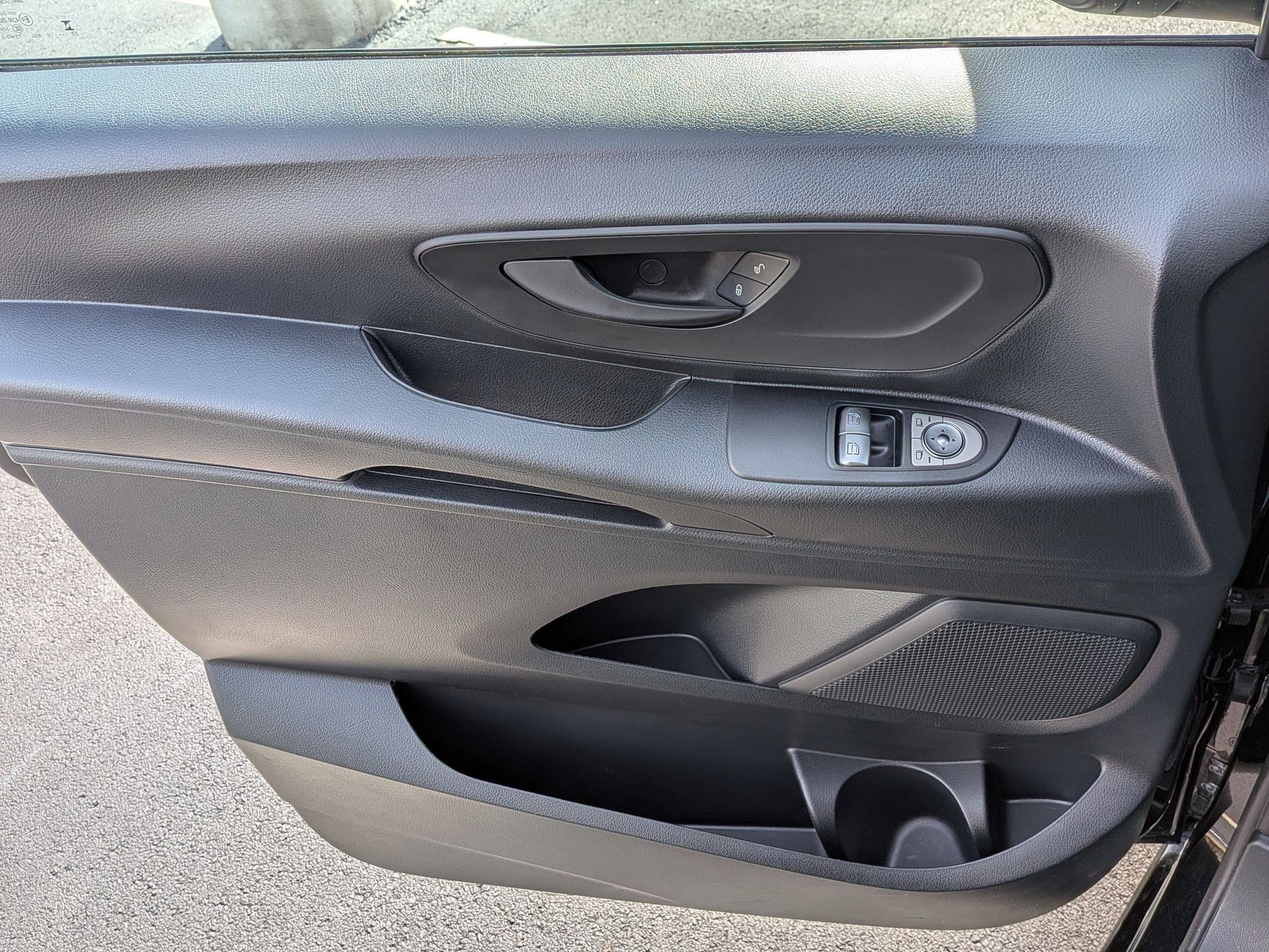 Used 2023 Mercedes-Benz Metris Passenger image 14