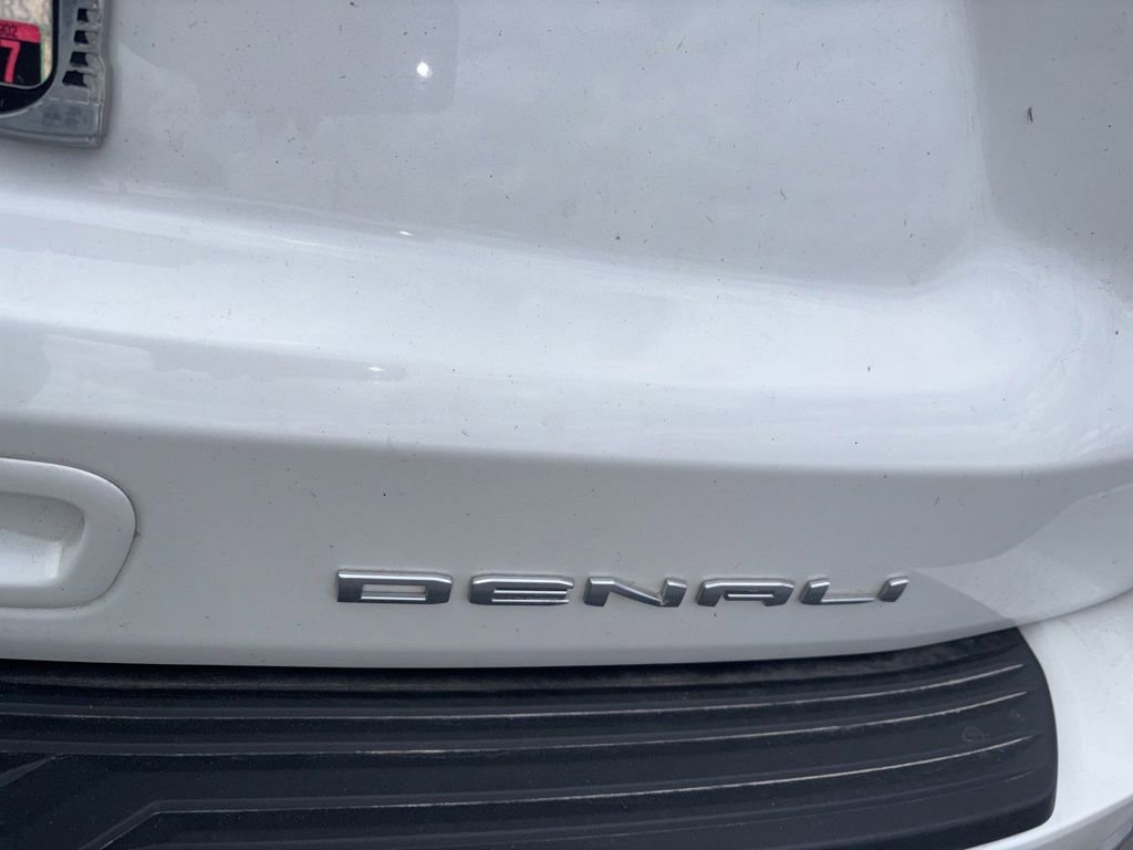 Used 2024 GMC Yukon Denali Ultimate AWD/4WD image 13