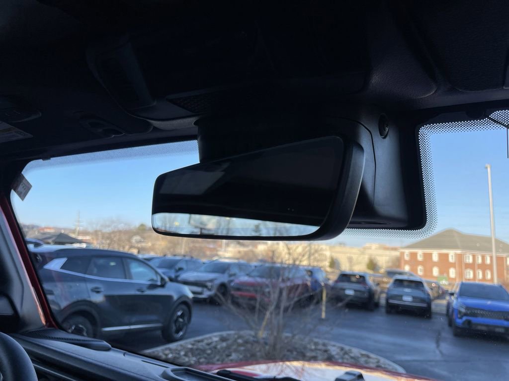 Used 2024 Jeep Gladiator Willys image 29