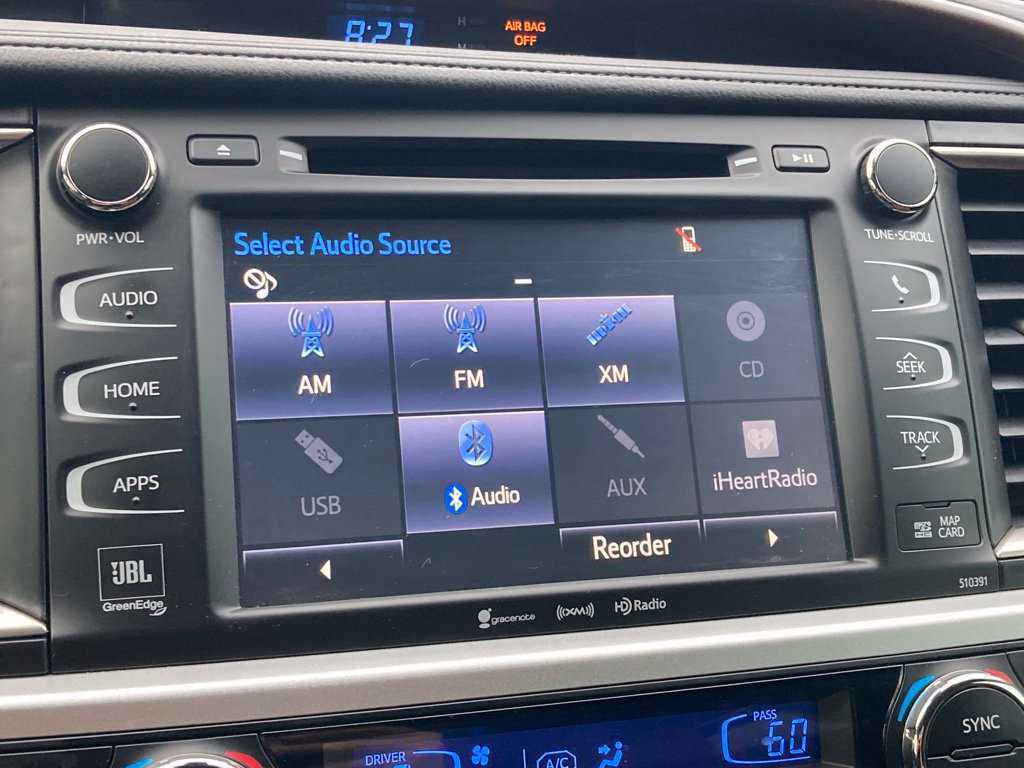 Used 2019 Toyota Highlander Limited FWD image 25
