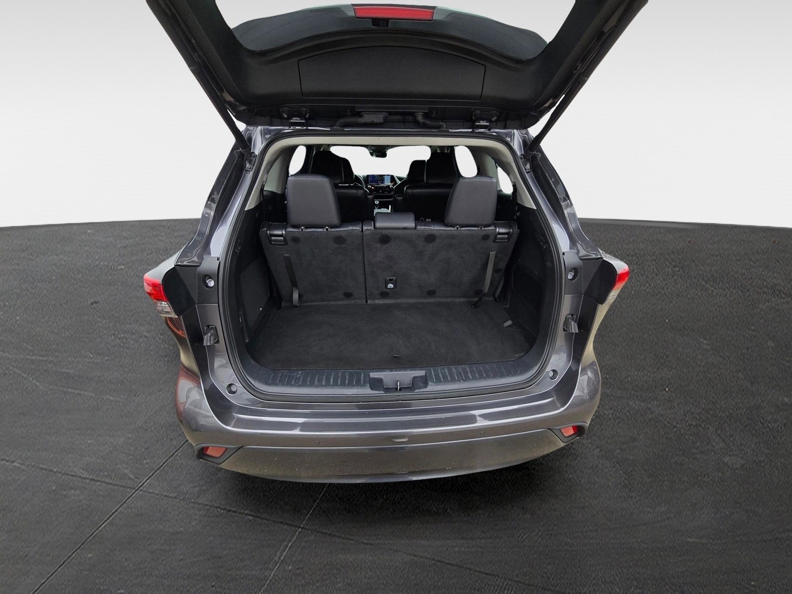 Used 2022 Toyota Highlander Limited image 6