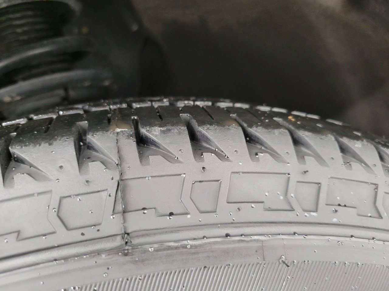 Used 2023 Ford Explorer XLT w/ Equipment Group 202A image 4