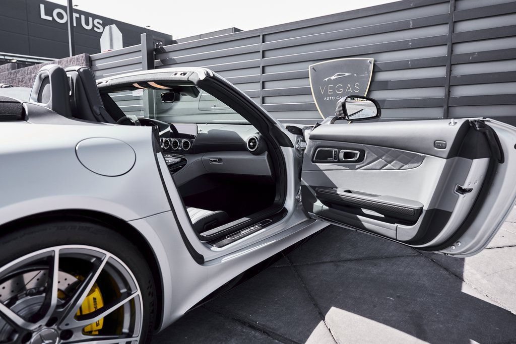 Used 2020 Mercedes-Benz AMG GT R image 40