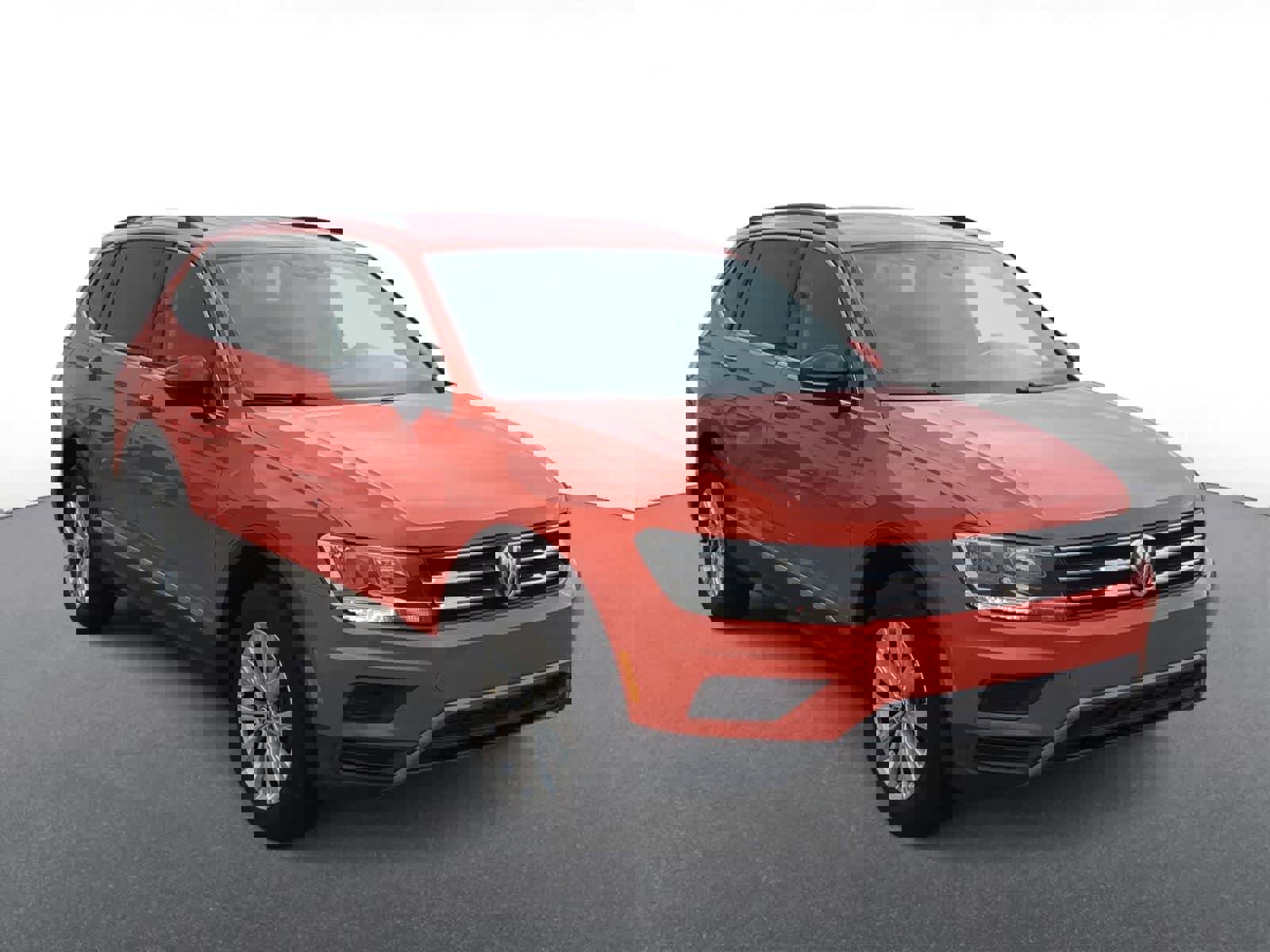 Used 2018 Volkswagen Tiguan SE image 2