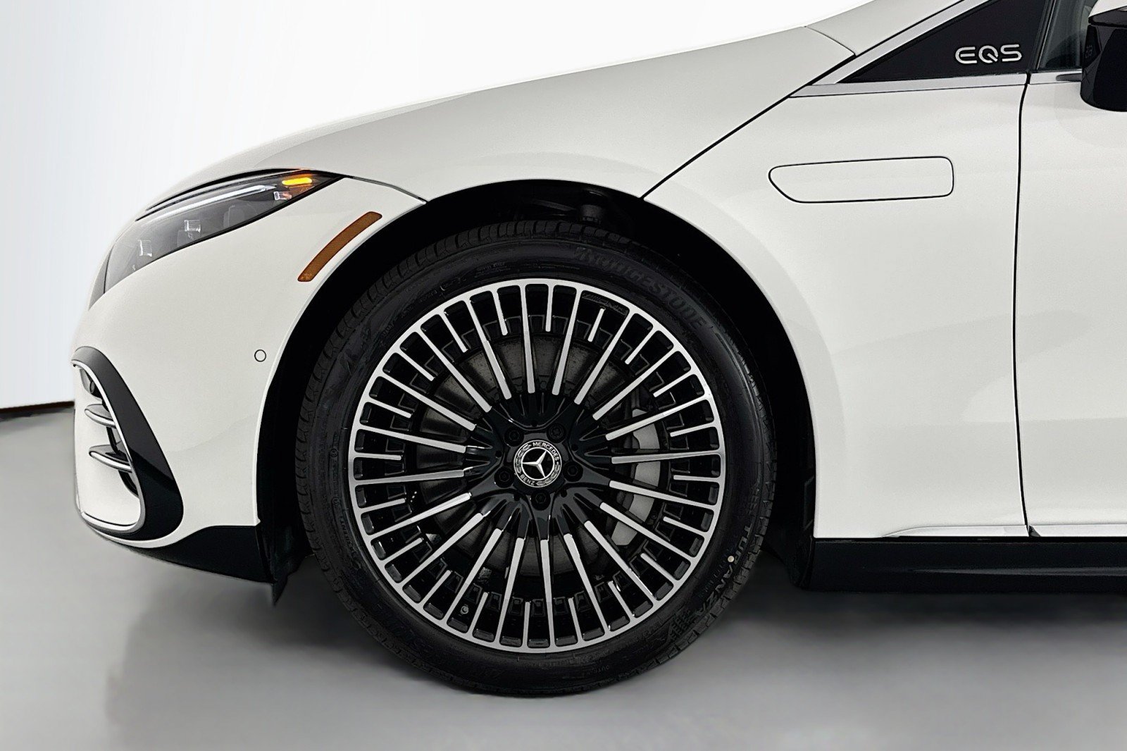 New 2026 Mercedes-Benz EQS 580 4MATIC Sedan image 9