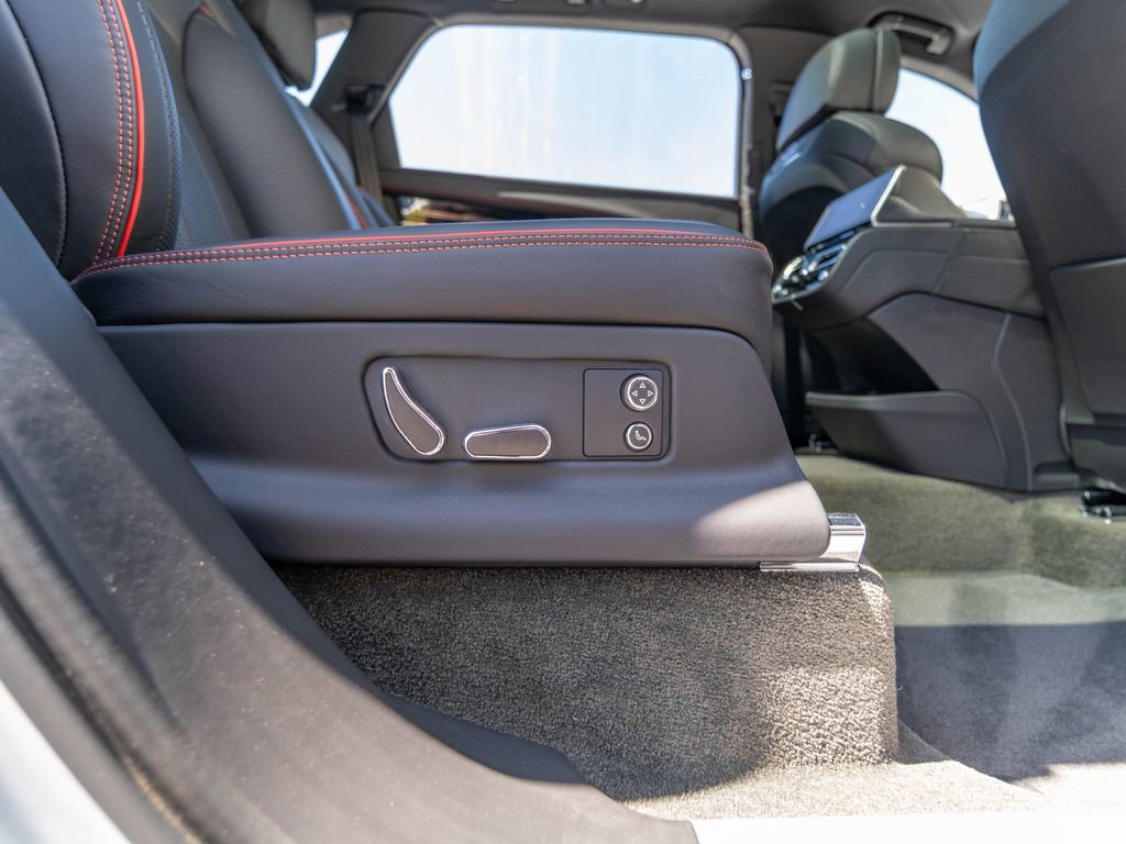 Used 2023 Bentley Bentayga Extended Wheelbase AWD/4WD image 28