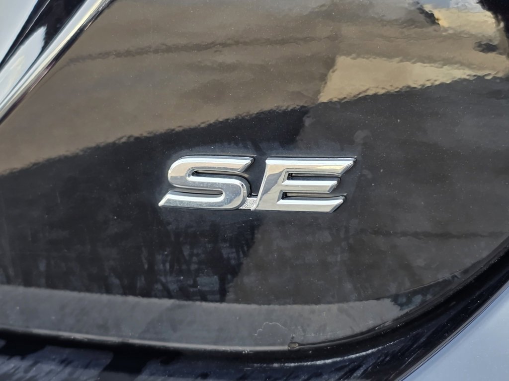 Used 2024 Toyota Camry SE w/ Cold Weather Package image 12