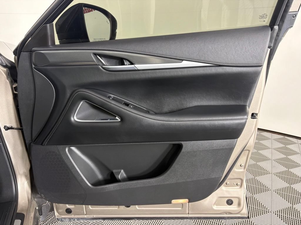 Used 2025 INFINITI QX60 Luxe FWD image 39