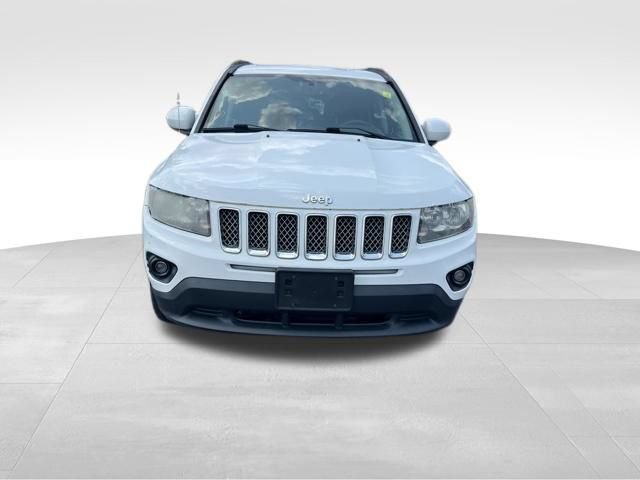 Used 2014 Jeep Compass Latitude w/ Sun/Sound Group AWD/4WD video 2