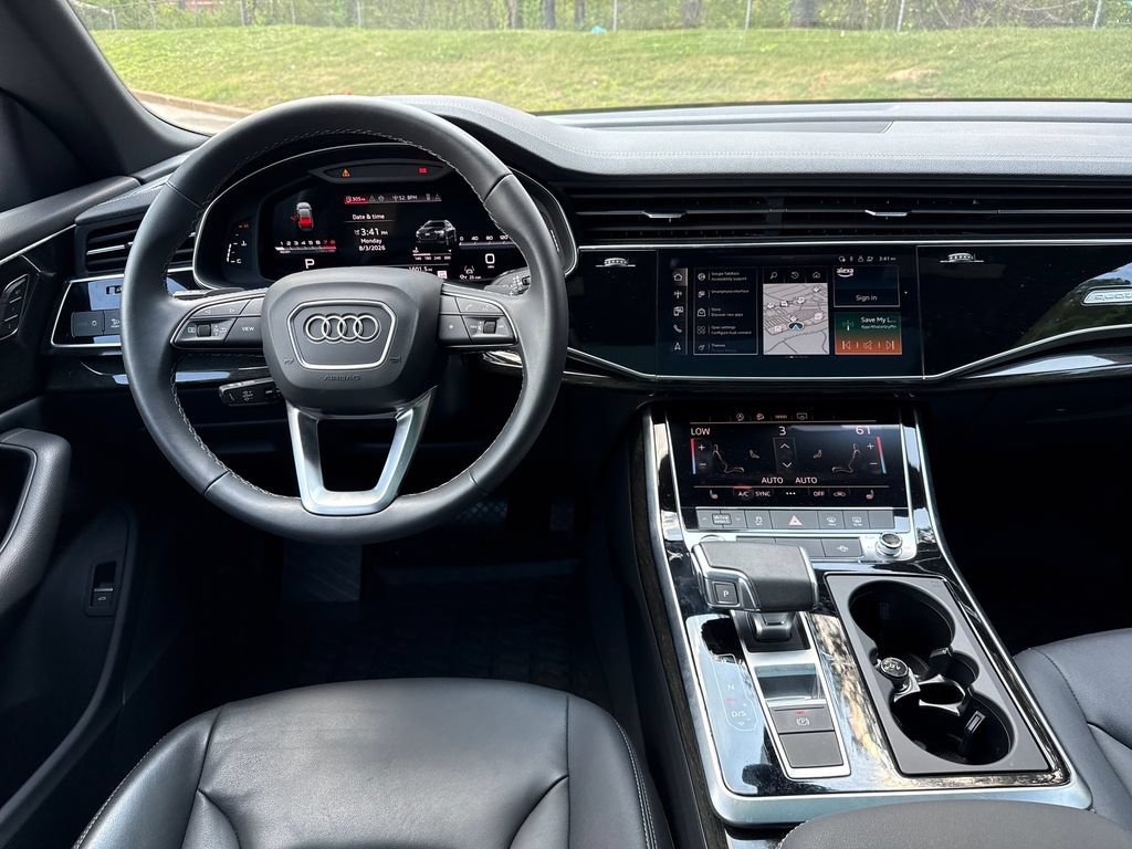 Used 2025 Audi Q8 Premium w/ Convenience Package AWD/4WD image 23