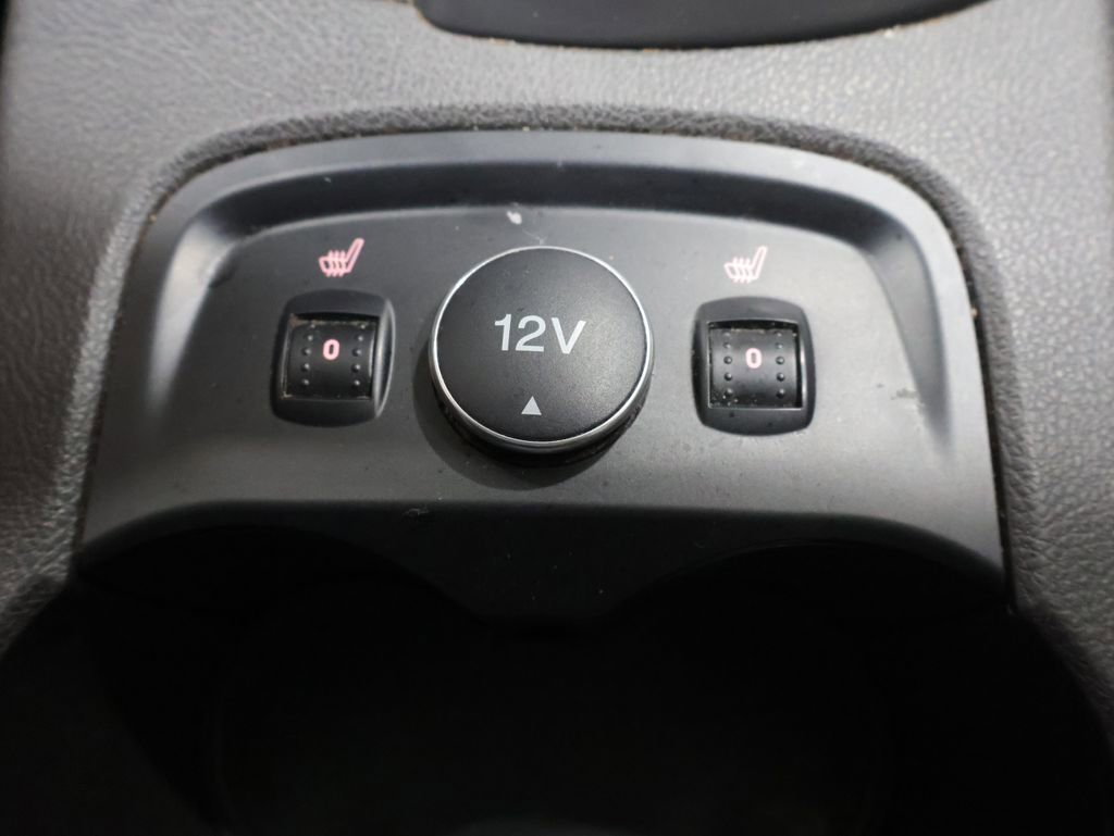 Used 2014 Ford Focus SE w/ SE Winter Package FWD image 28