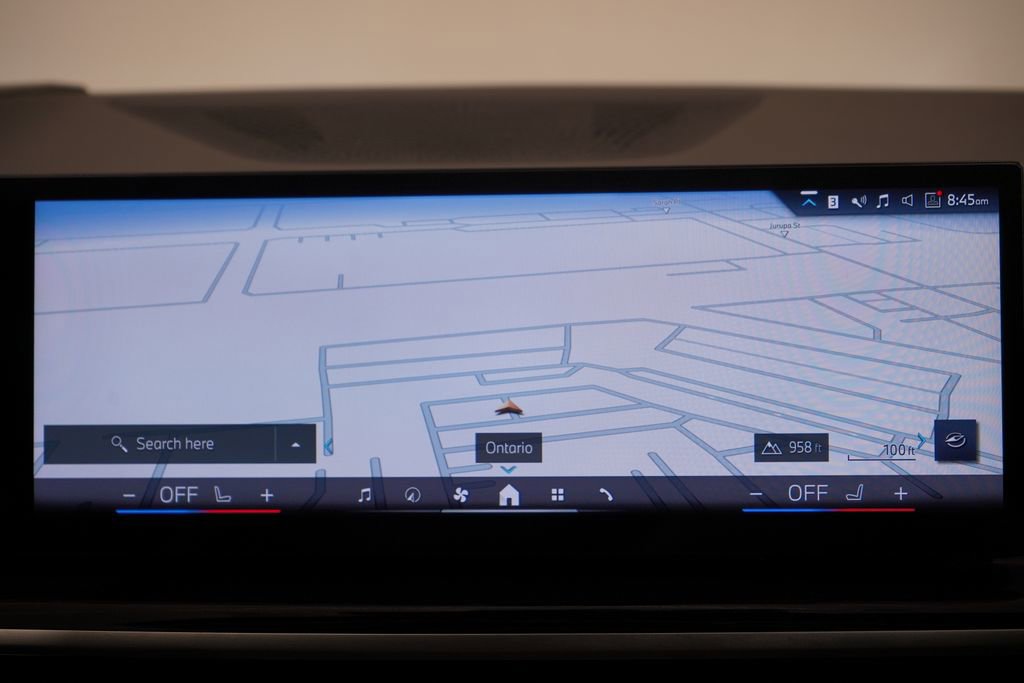 Used 2026 BMW X6 xDrive40i w/ Premium Package image 12