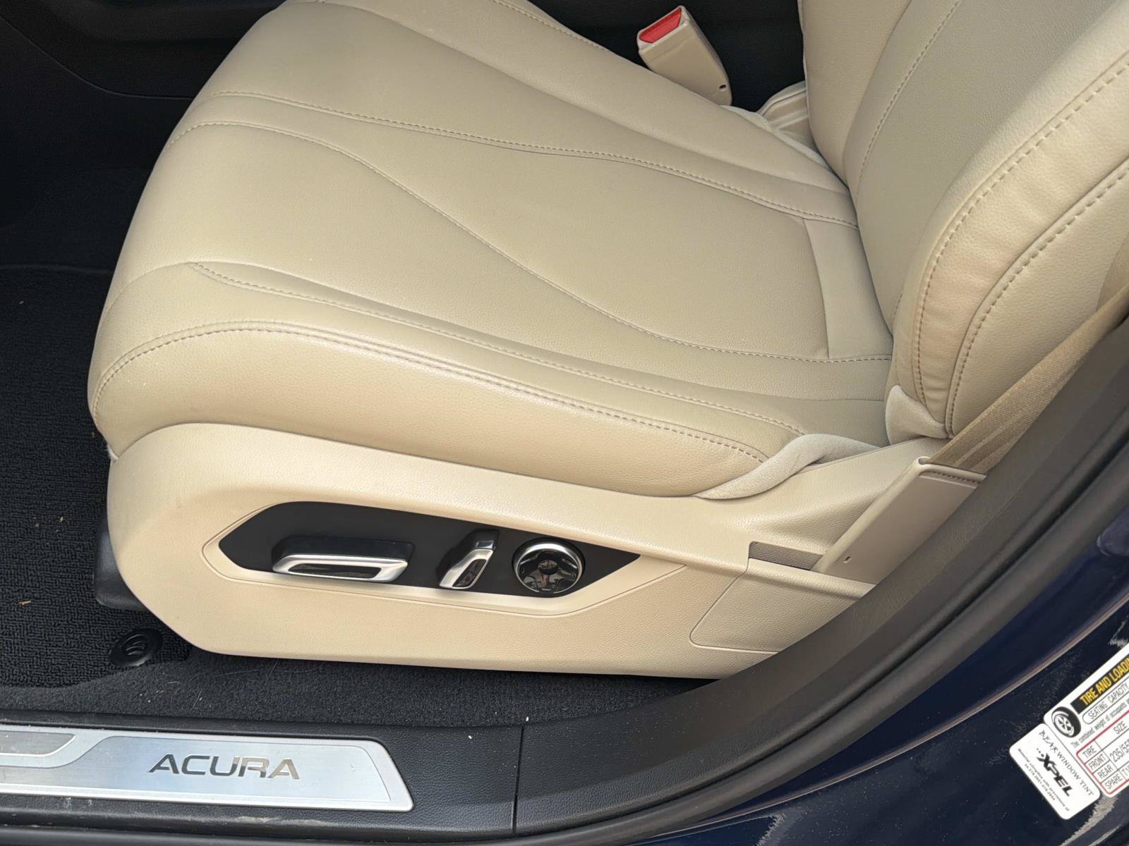Used 2024 Acura RDX SH-AWD image 17