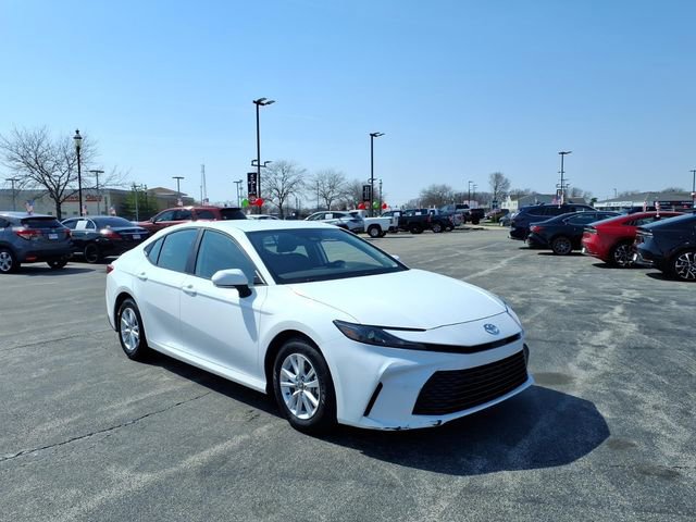 Certified 2025 Toyota Camry LE image 5