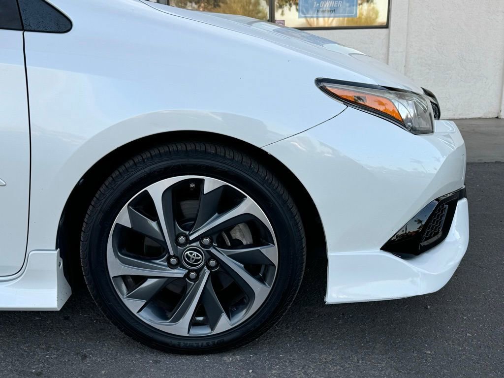Used 2017 Toyota Corolla iM FWD image 2