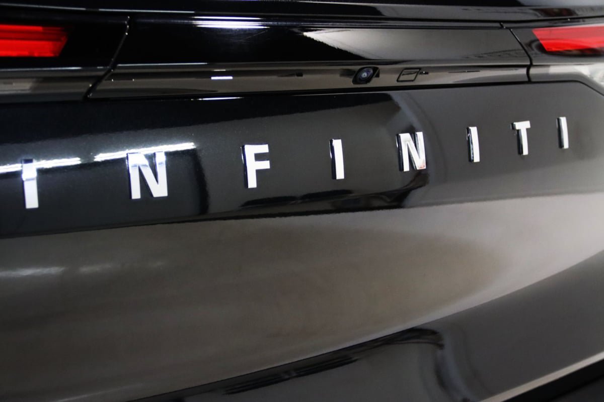 Used 2024 INFINITI QX60 Luxe AWD/4WD image 10