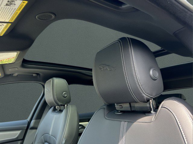 New 2026 Jaguar F-PACE R-Dynamic S image 16