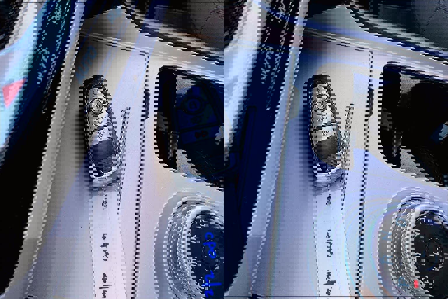 Used 2023 Ford Explorer XLT image 14