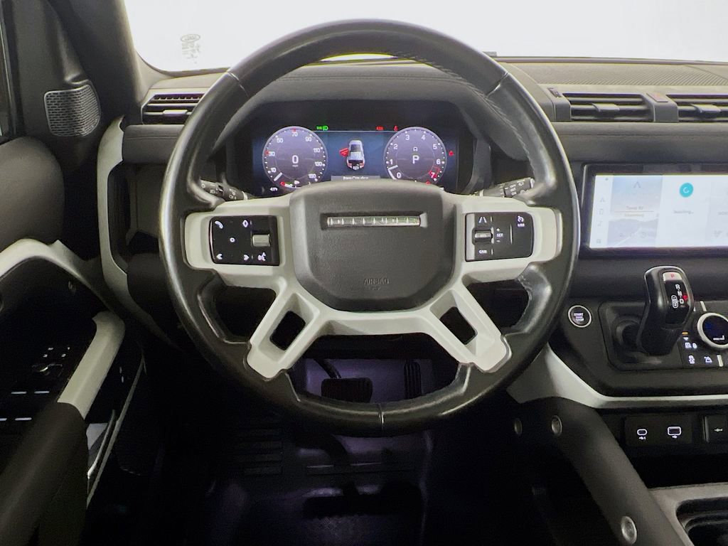 Used 2023 Land Rover Defender 110 SE image 11