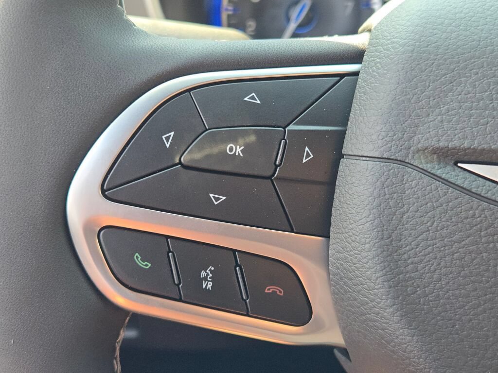 New 2027 Chrysler Pacifica Select AWD/4WD image 31