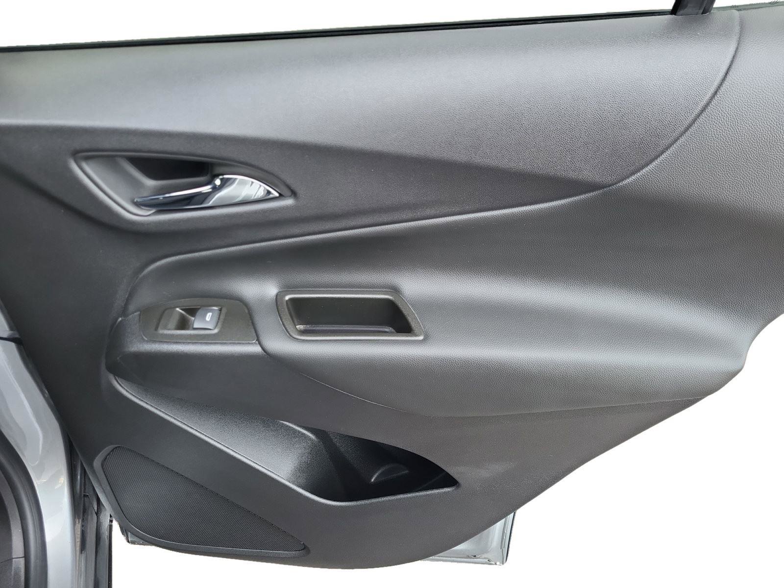 Used 2023 Chevrolet Equinox LT image 23