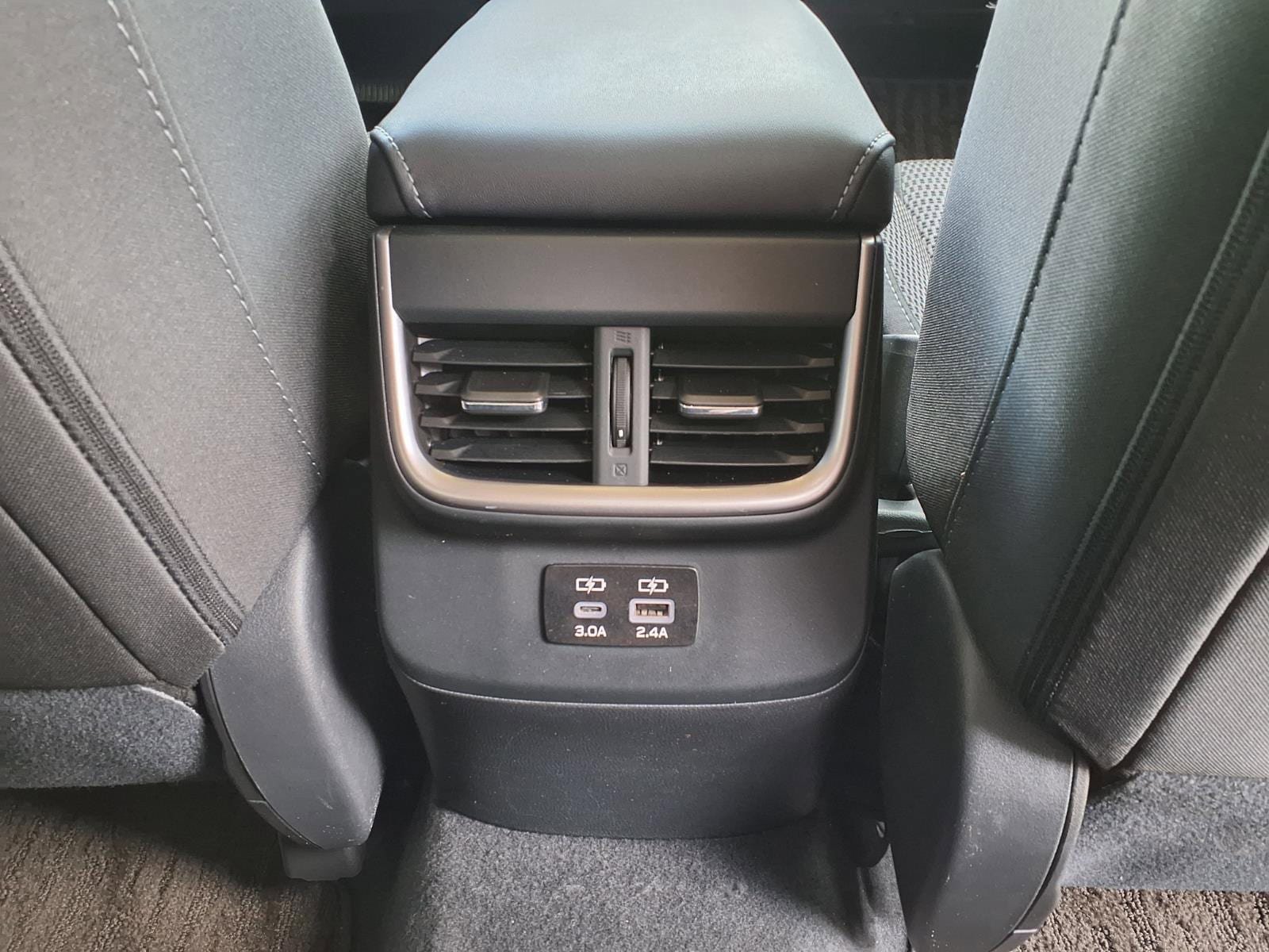 Used 2024 Subaru Outback Premium AWD/4WD image 15