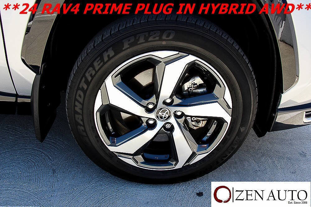 Used 2024 Toyota RAV4 SE w/ Weather & Moonroof Package AWD/4WD image 50